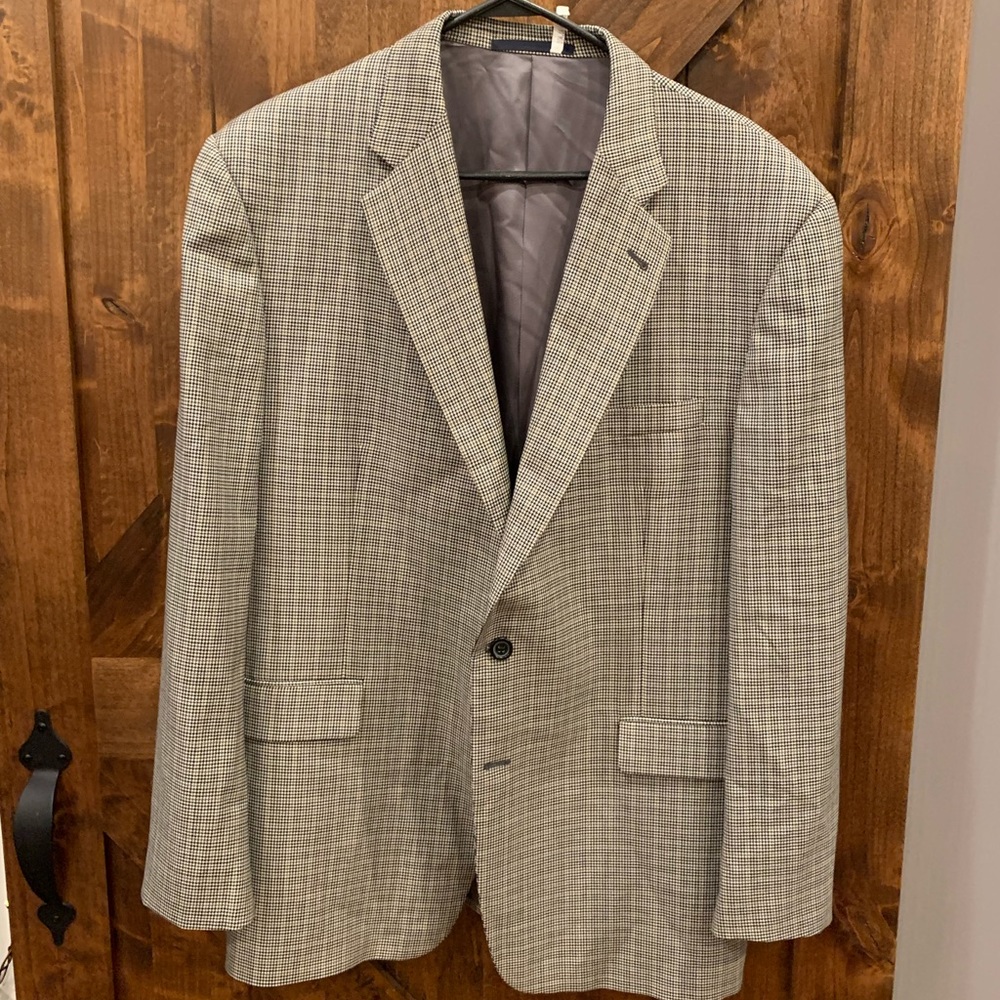Burberry 100% wool suit jacket